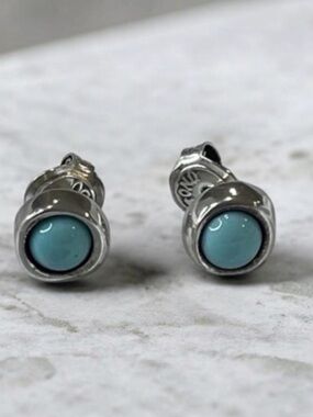 Uno de 50 Silver and Turquoise Stud Earrings